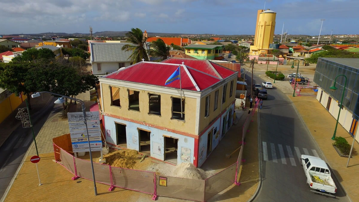 Nicolaas Store | San Nicolas - Aruba